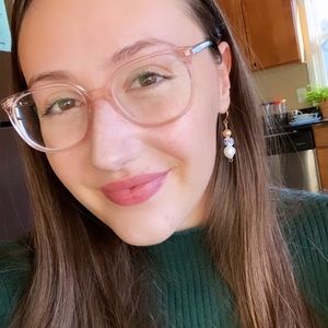 Meet your Posher, Audrey